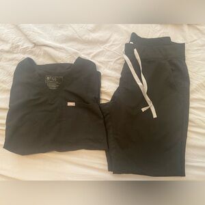 Figs Black Jogger Scrub Set